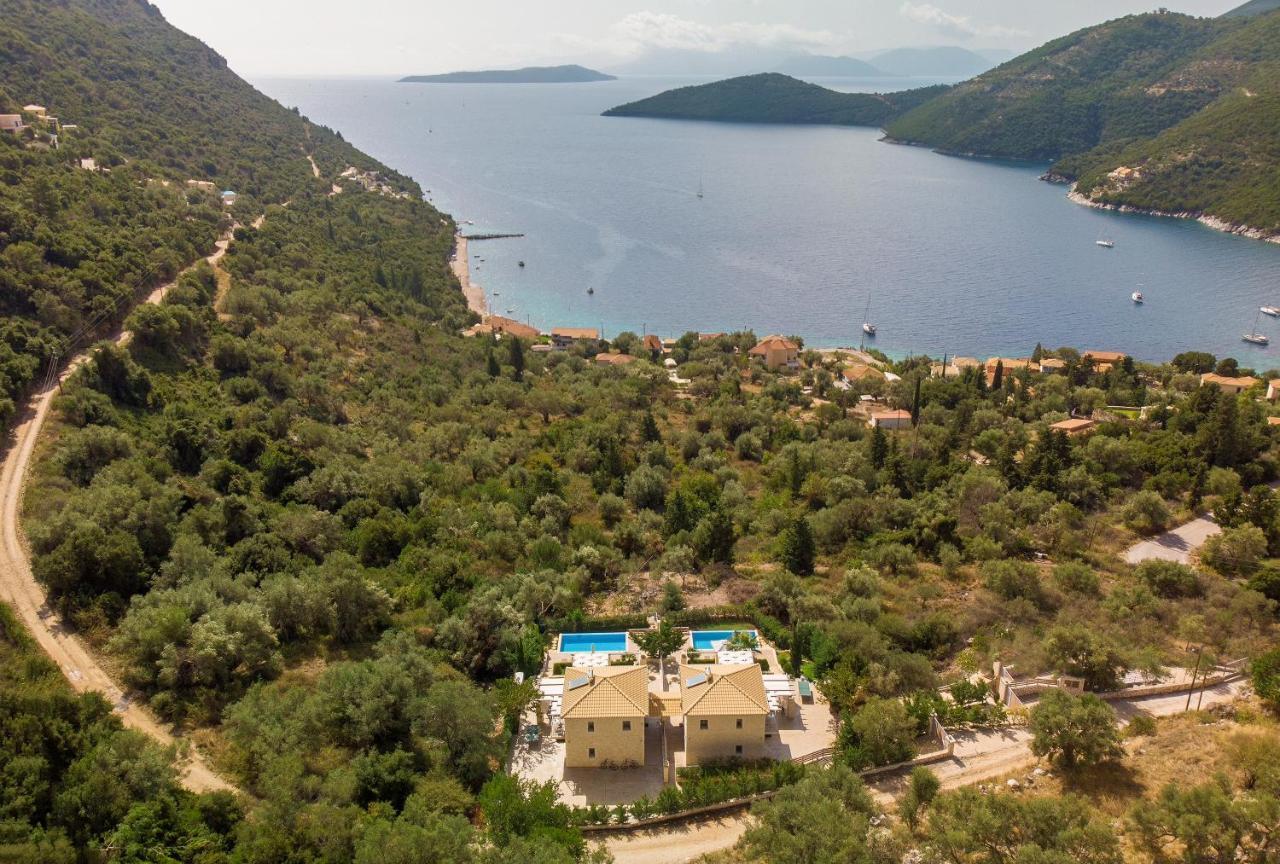 Ionian Diamond Villas Mikros Gialos Bagian luar foto