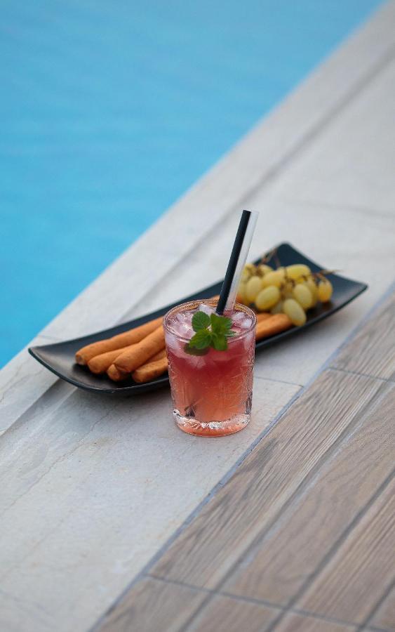 Ionian Diamond Villas Mikros Gialos Bagian luar foto