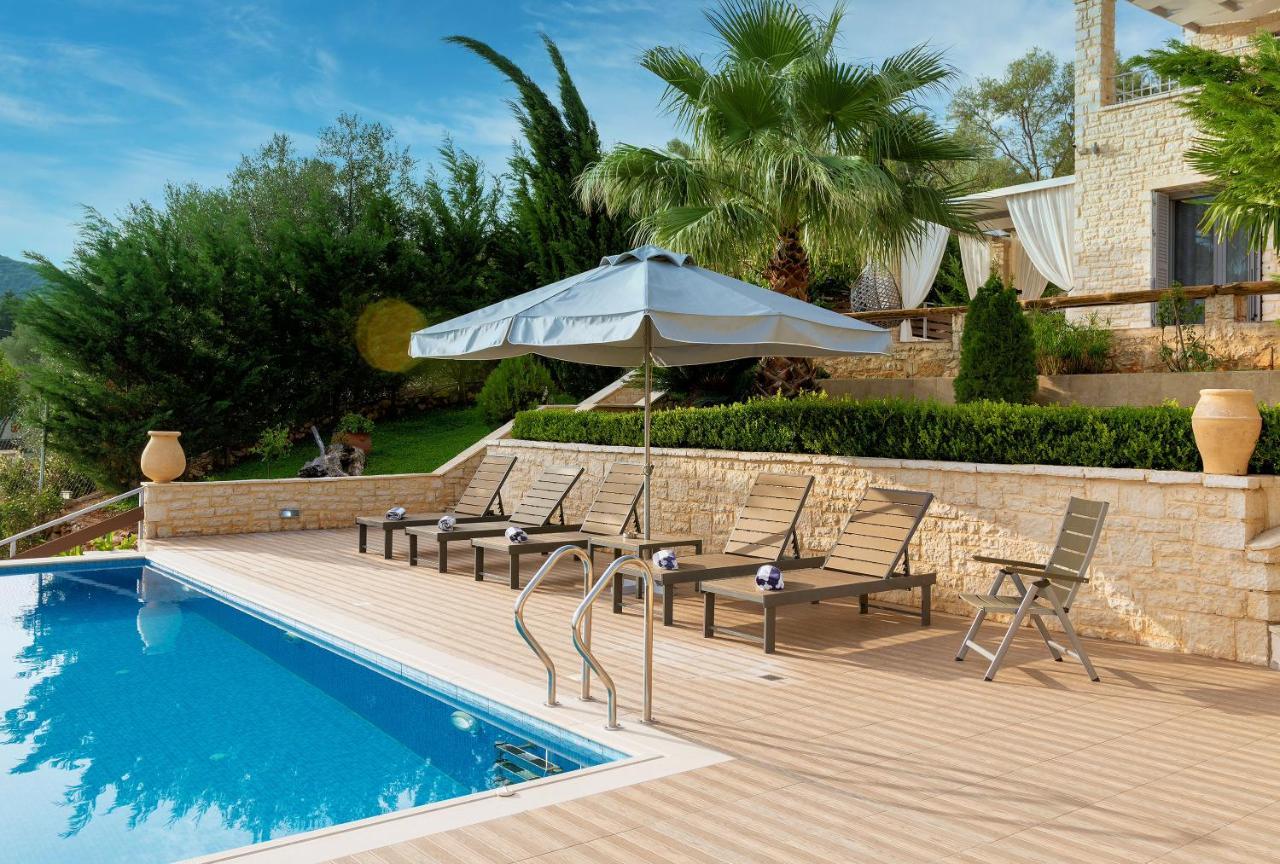 Ionian Diamond Villas Mikros Gialos Bagian luar foto