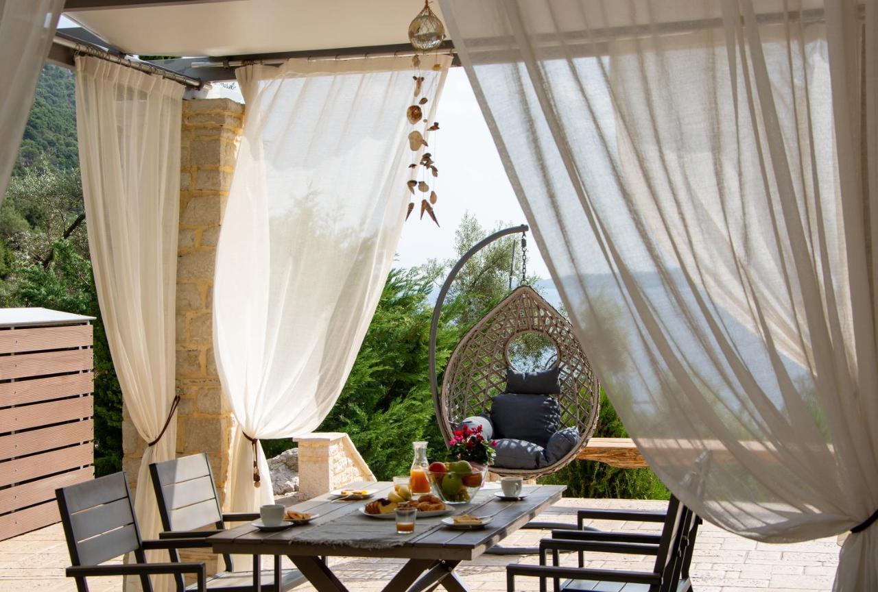 Ionian Diamond Villas Mikros Gialos Bagian luar foto