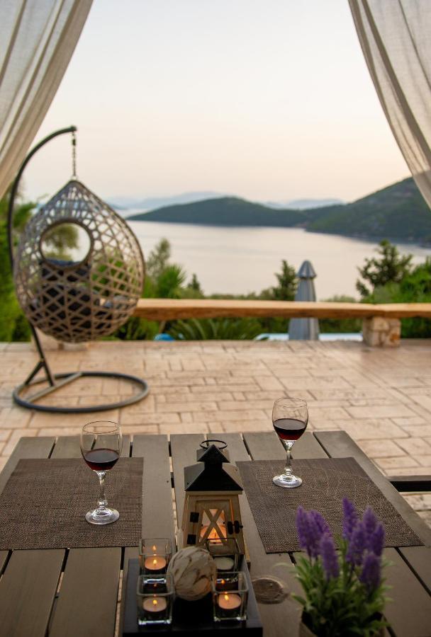 Ionian Diamond Villas Mikros Gialos Bagian luar foto