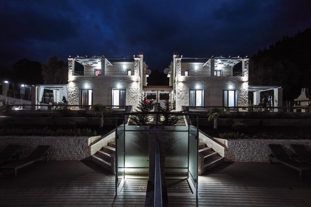 Ionian Diamond Villas Mikros Gialos Bagian luar foto