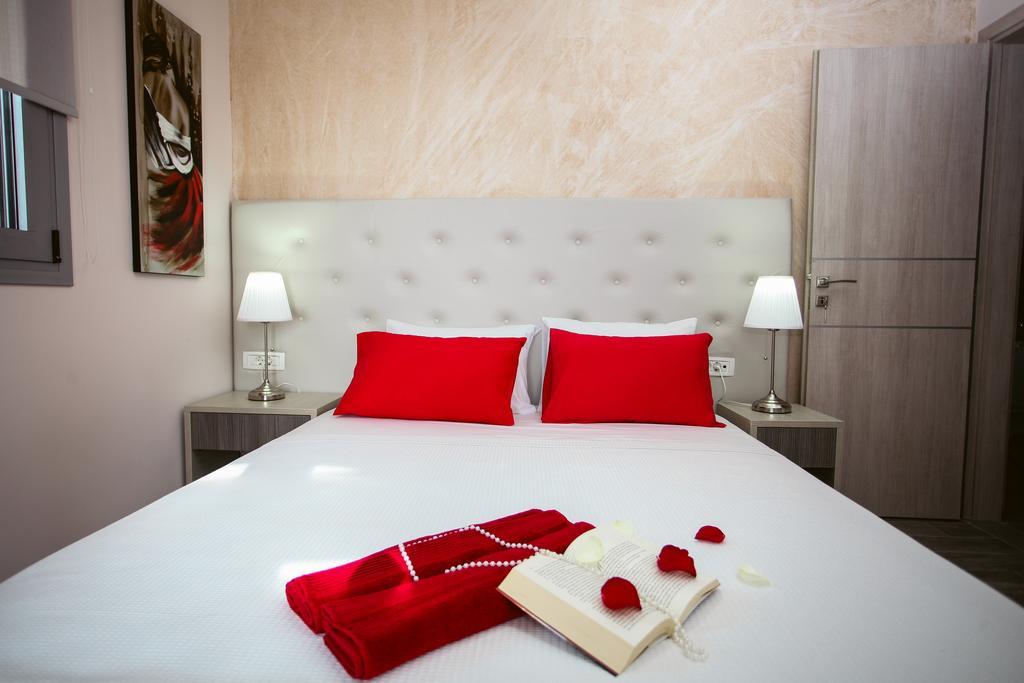 Ionian Diamond Villas Mikros Gialos Bagian luar foto