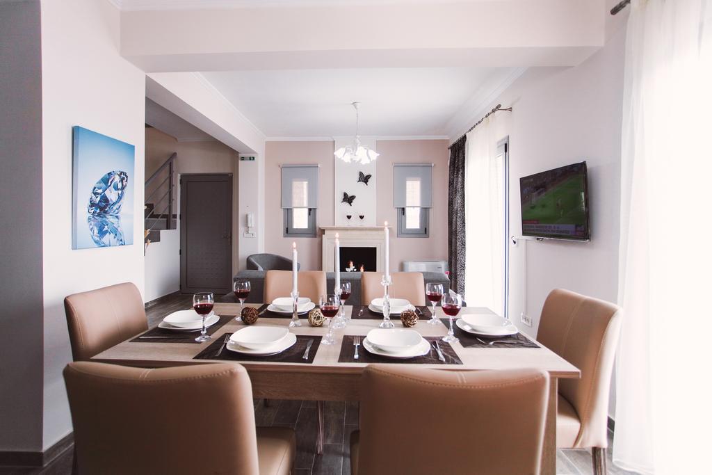 Ionian Diamond Villas Mikros Gialos Bagian luar foto